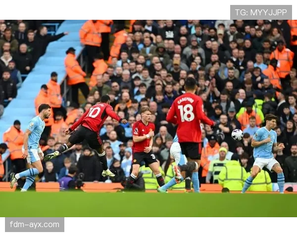 拉什福德闪耀赛场，关键表现助曼联逆转重燃信心