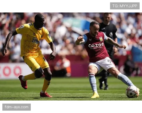 马丁内斯英超表现稳健,助球队士气大振 马丁内斯英超表现稳健,助球队士气大振