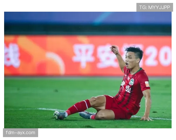 阿森西奥盘带灵动回归，状态复苏助力球队新赛季冲冠